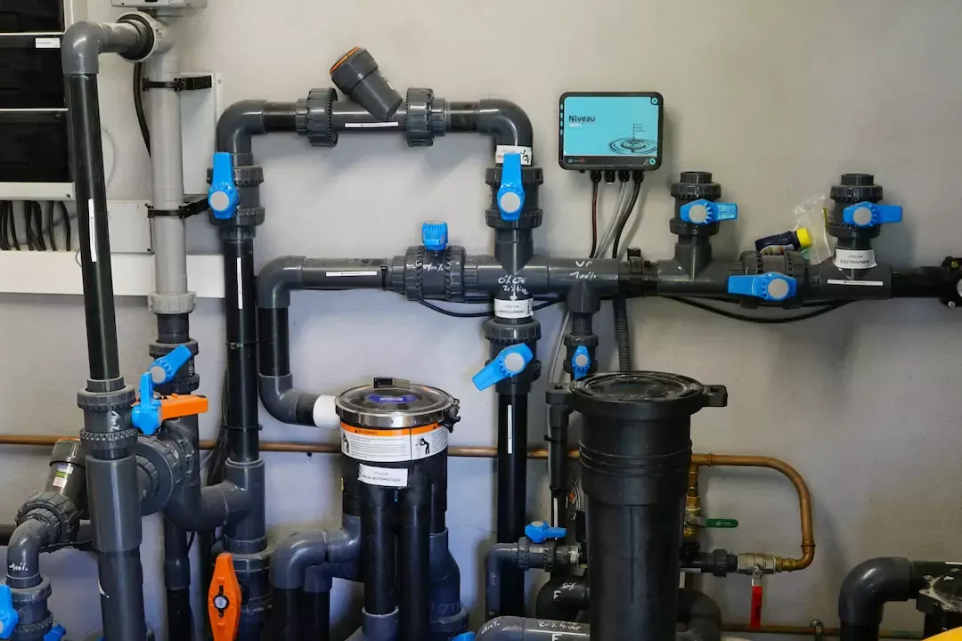 Le local technique : le cœur de votre piscine