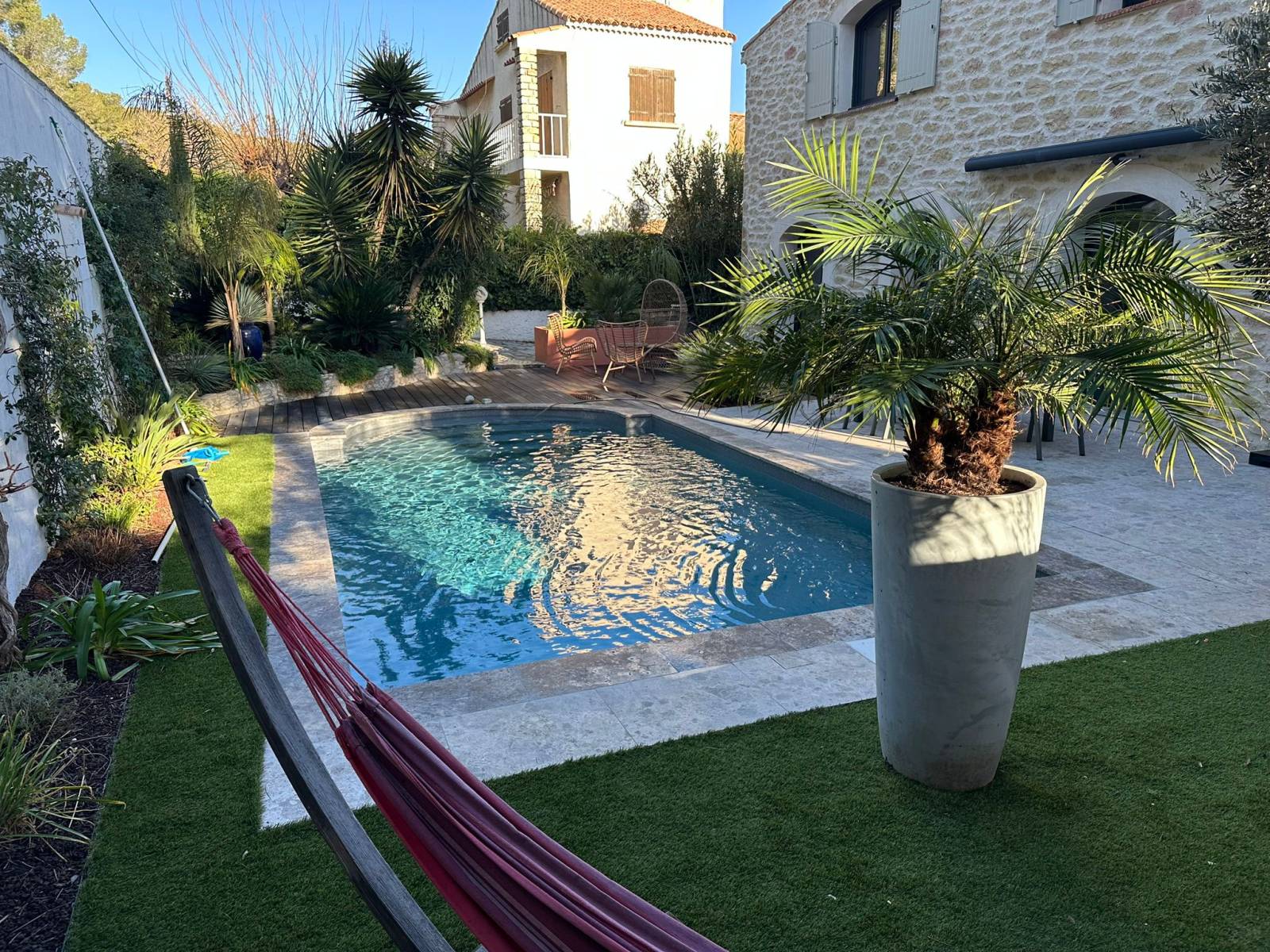 piscine-pvc-arme-3d-touch-renolit-alkorplan-carry-le-rouet-travertin