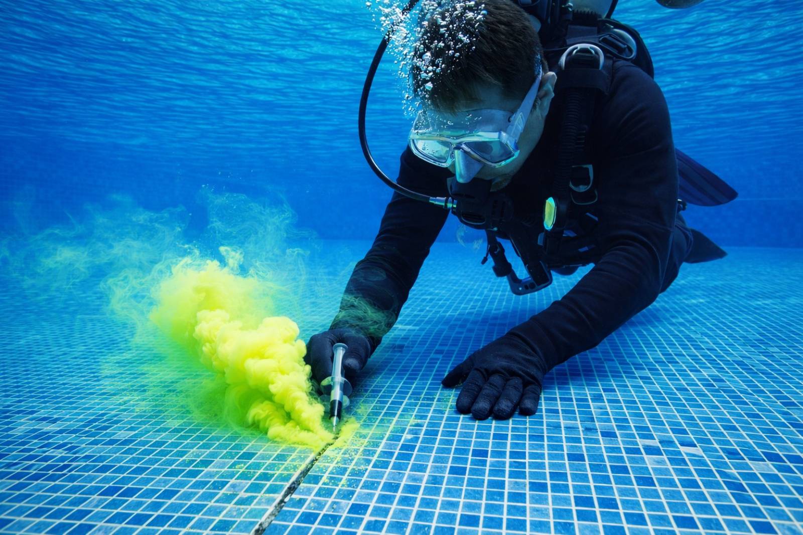 recherche fuite piscine carrelage marseille