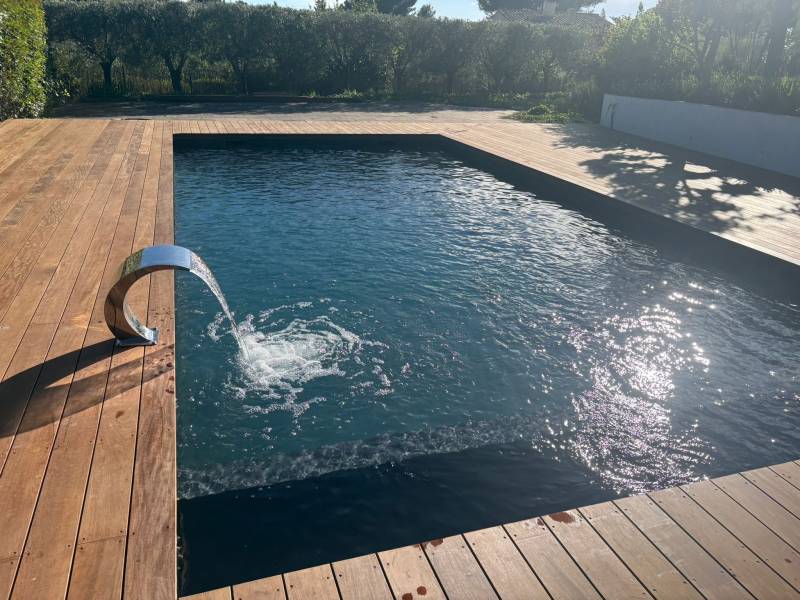 renovation-piscine-pvc-arme-gris-anthracite-bouches-du-rhone
