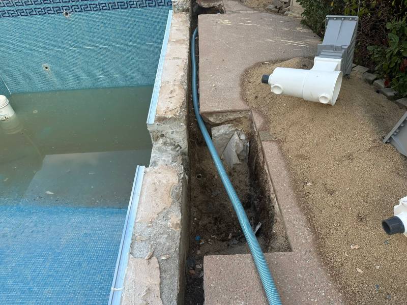 REMPLACEMENT SKIMMER PENNES MIRABEAU AIX PUYRICARD