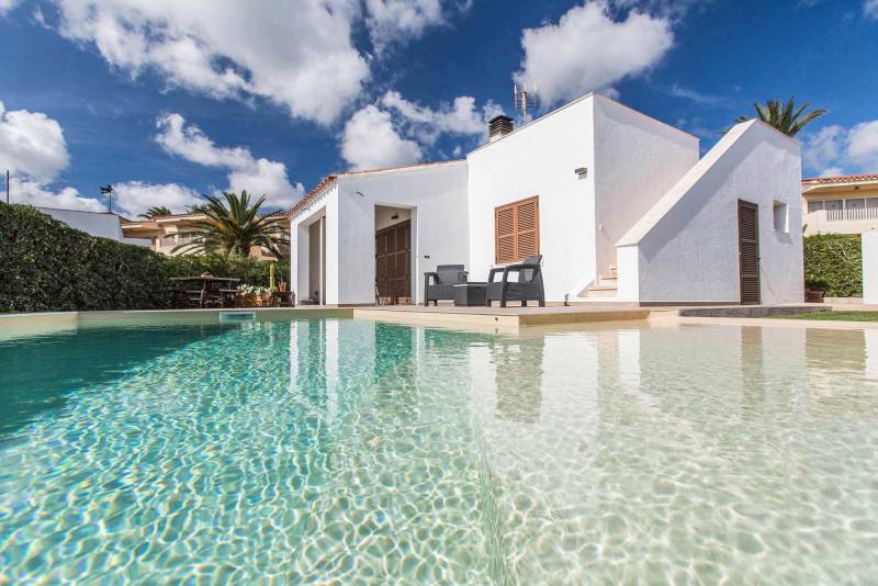 Rénovation de piscine béton par la pose de PVC armé à Plan-de-Campagne avec du Renolit Alkorplan 3D Touch relax 