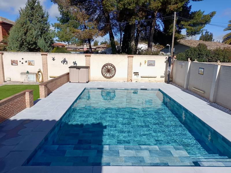 Transformation de piscine avec liner PVC armé à Peypin