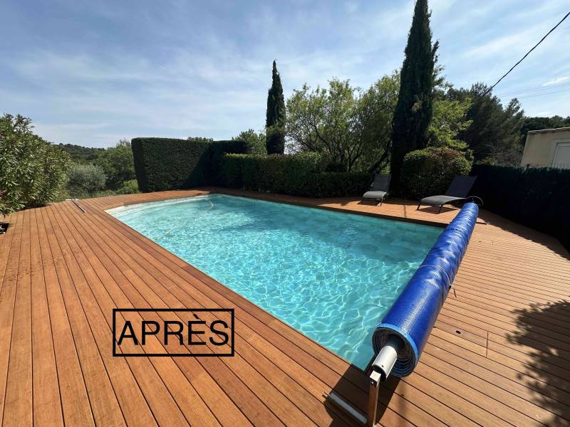 RÉNOVATION PISCINE BÉTON AVEC DU PVC ARMÉ IMITATION CARRELAGE BALI À PEYPIN