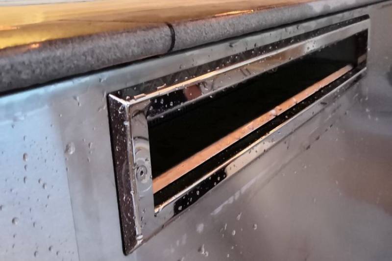 Rénovation de piscine en PVC armé avec skimmer miroir à La Ciotat