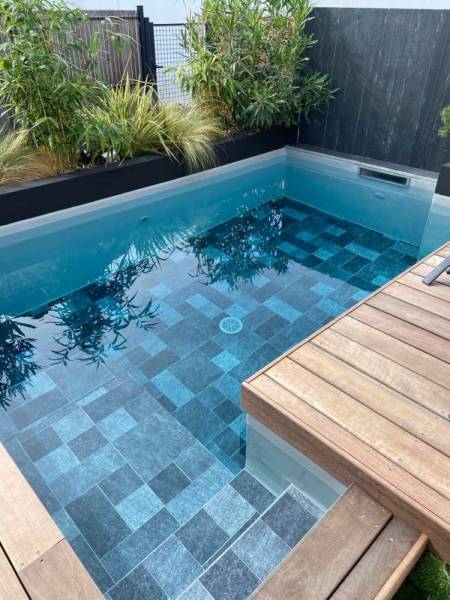 Construction et rénovation de piscine en PVC armé à La Ciotat