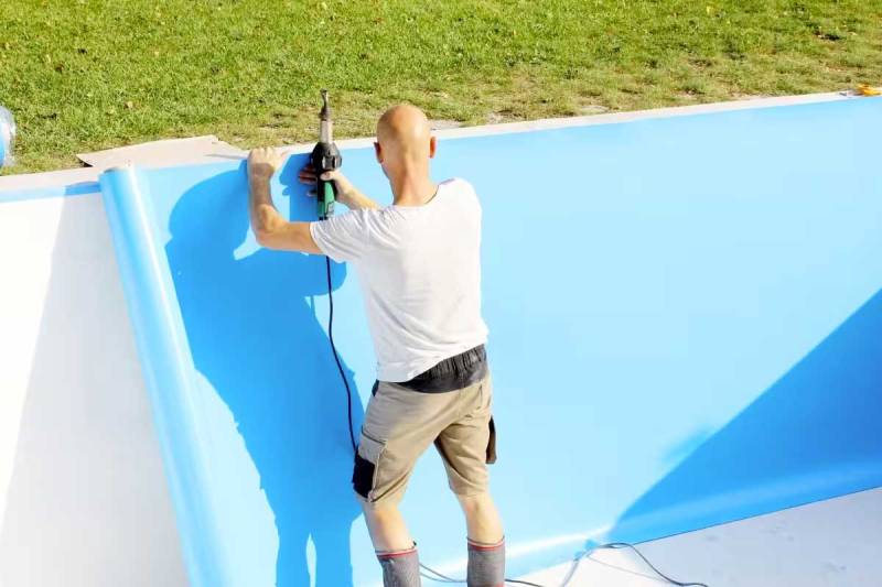 Rénovation de piscine avec changement de liner pour un revêtement en béton armé à Carry-le-Rouet