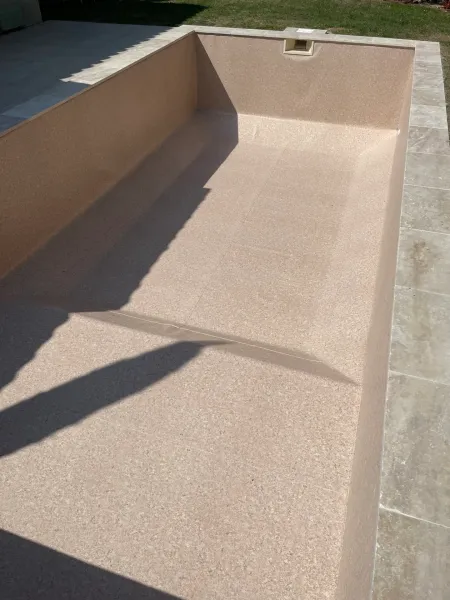 Pose de pvc armé 3D Touch sublime sur une piscine du Golf Pont Royal  Mallemort