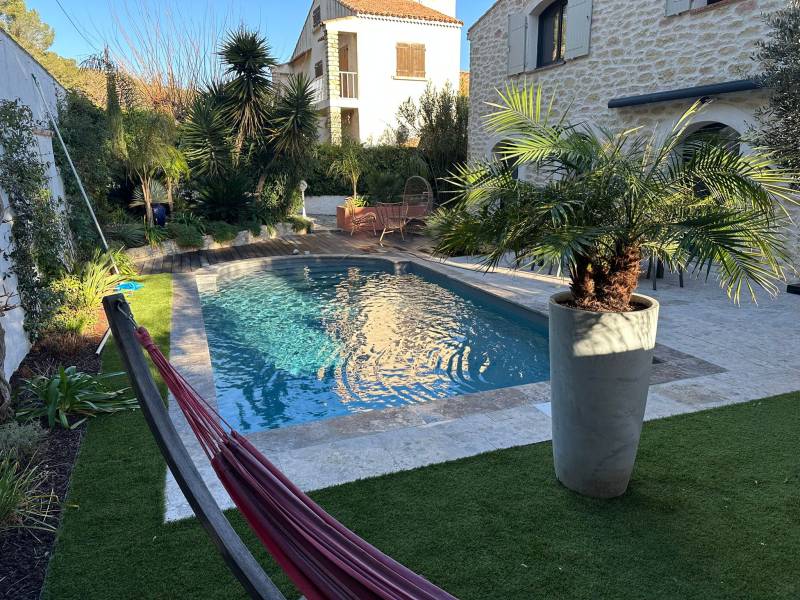 piscine-pvc-arme-3d-touch-renolit-alkorplan-carry-le-rouet-travertin